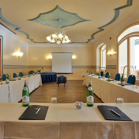 Th | Golf Hotel 4*